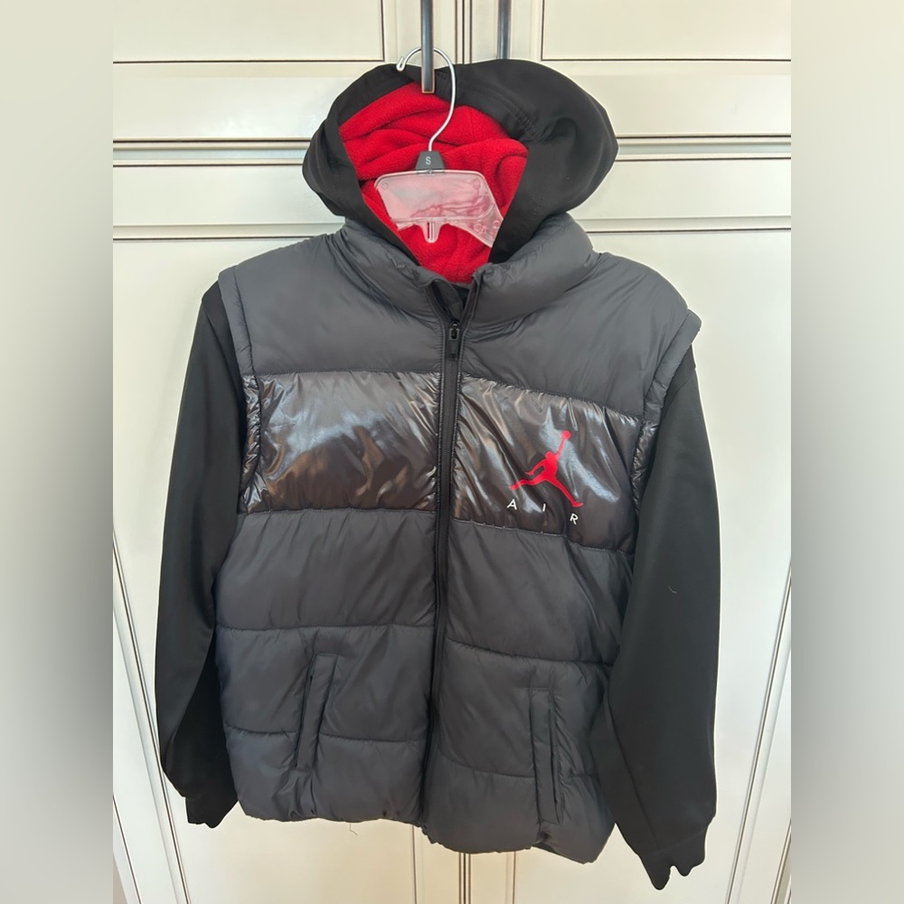 Air Jordan winter coat size youth XL
